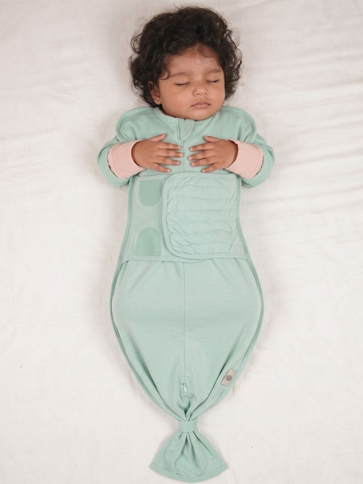 bamboo SNUGZIE™ 3 arms position swaddle pod - blue glass