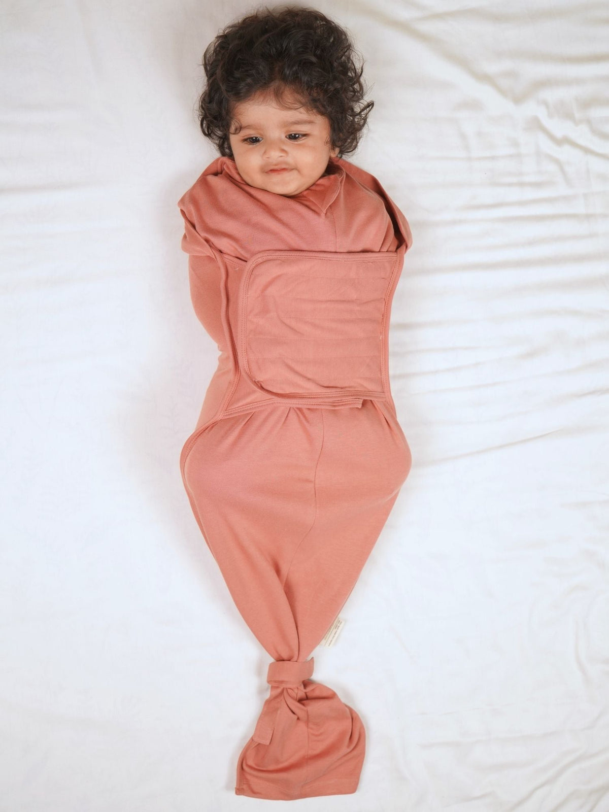 bamboo SNUGZIE™ 3 arms position swaddle pod - dusty pink