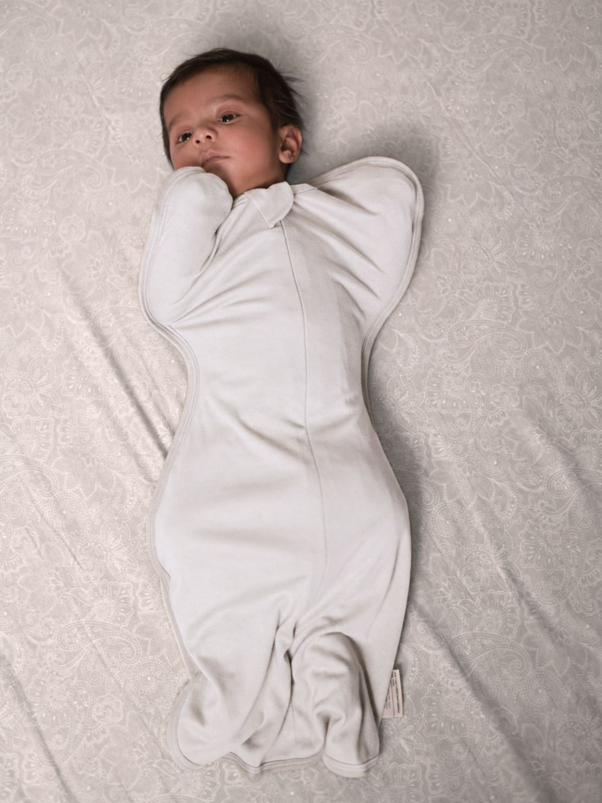 bamboo UPZIE™ swaddle pod - cloud dancer